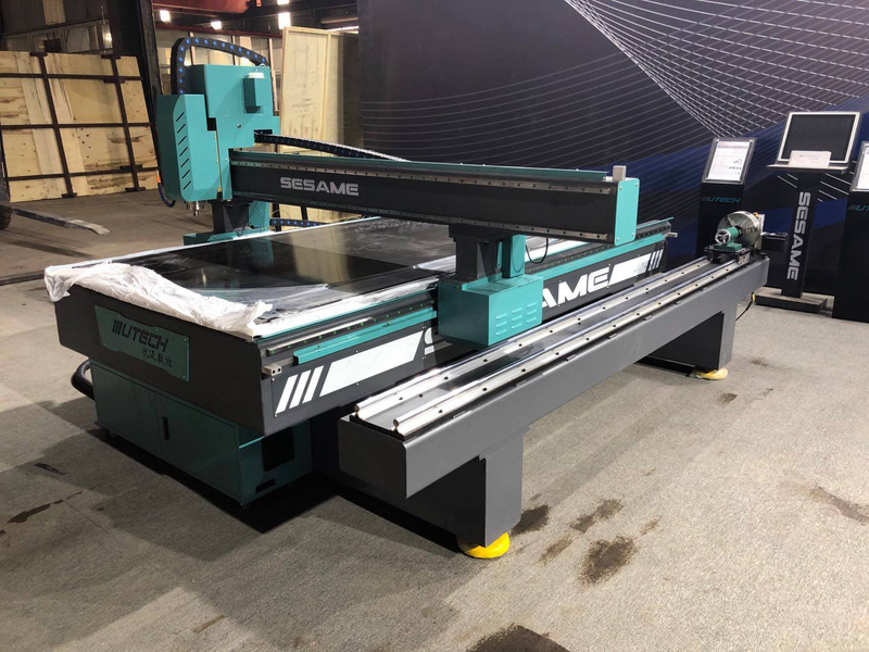 Machine de routeur CNC 4 axes 1325 pour le bois, offre spéciale 