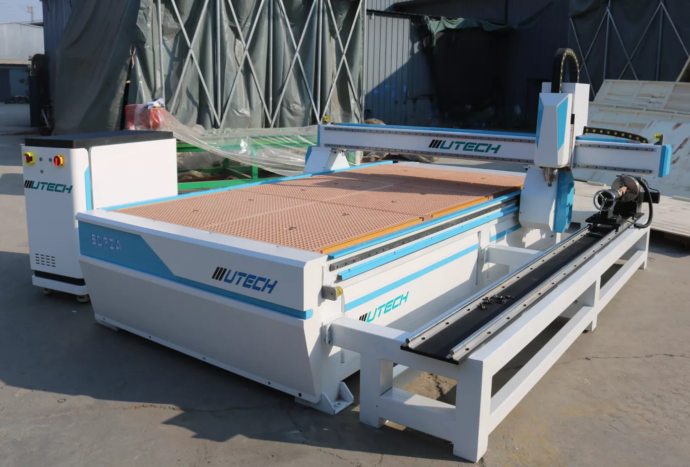 routeur CNC 4 axes